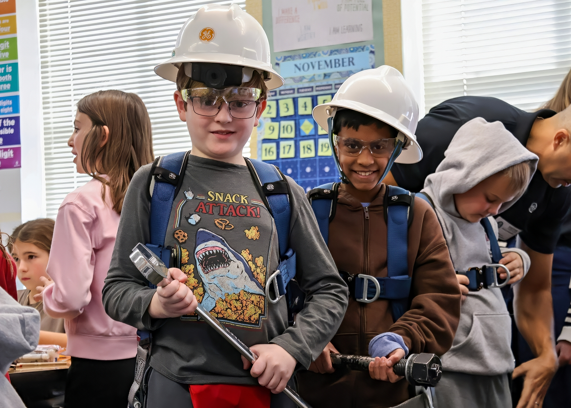 young students posing for christmas